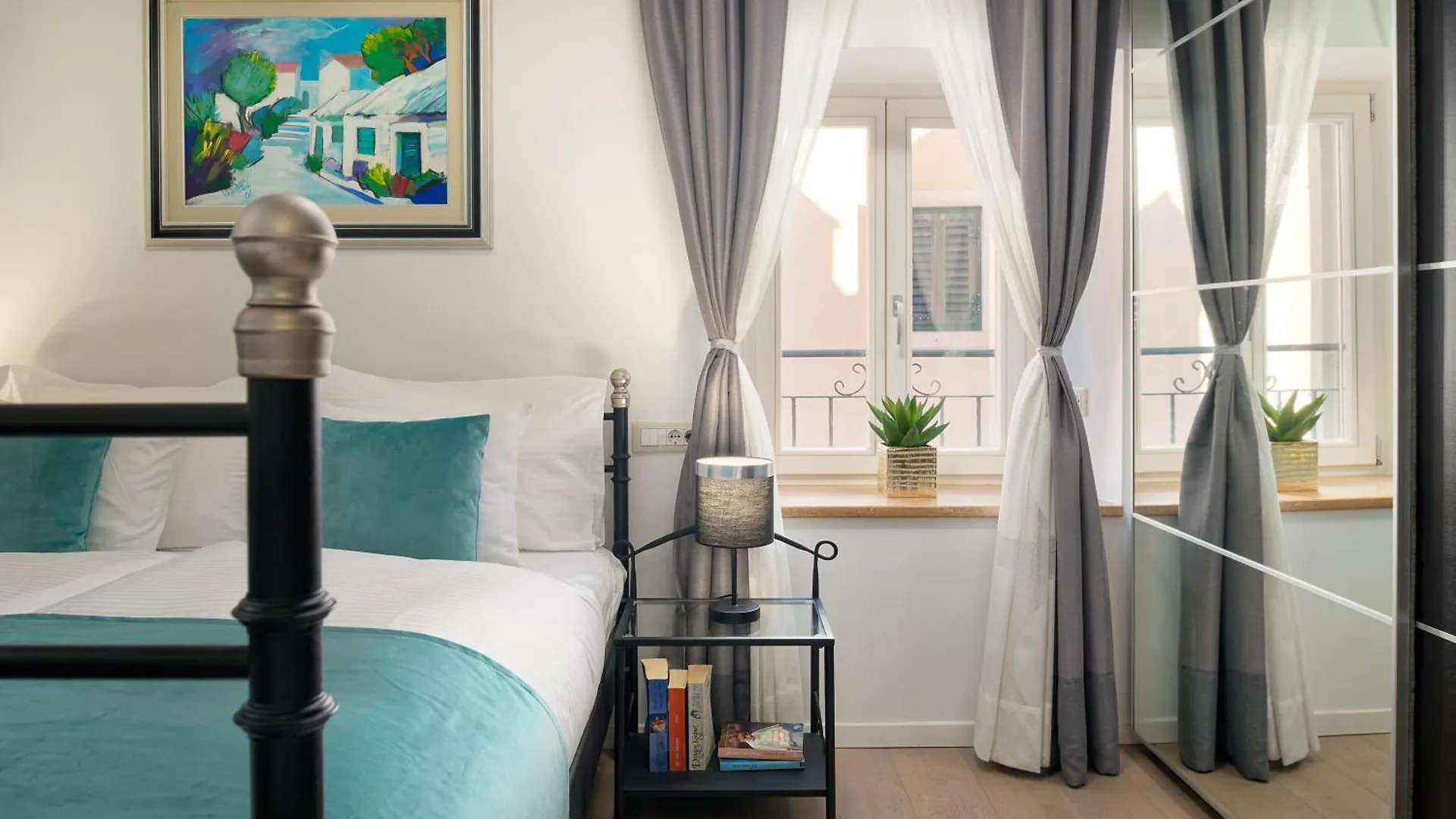 Sun Spalato Luxury Rooms 0*, Split